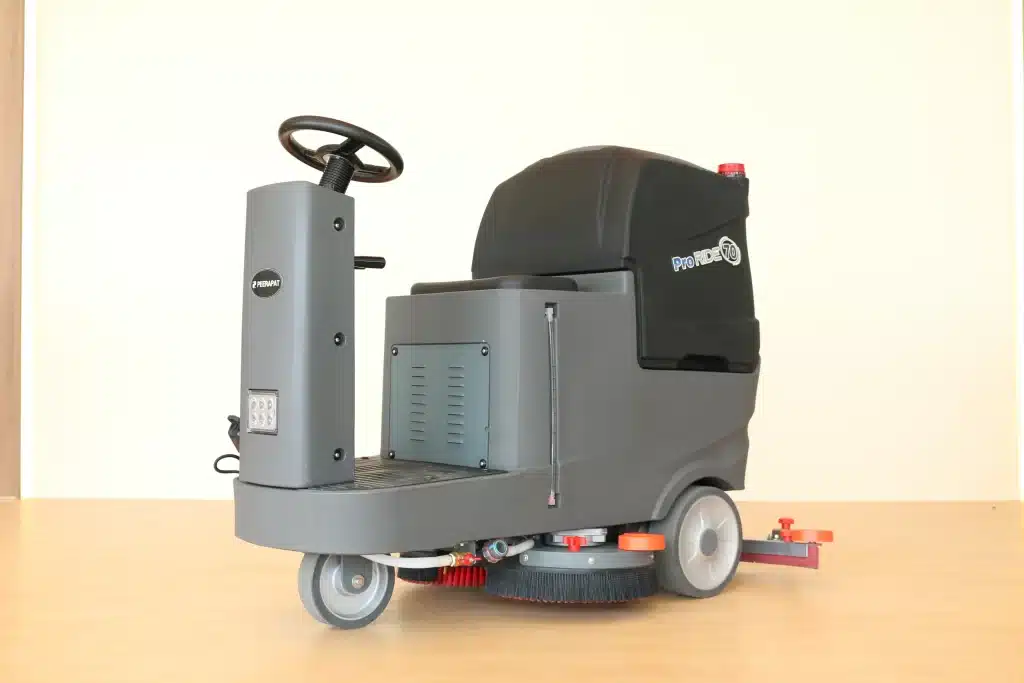 PRO RIDE 70 – เครื่องขัดพื้นแบบนั่งขับขนาดกลาง